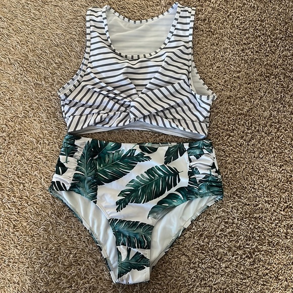 Shein Two Piece Swimsuit. Never worn. - Picture 1 of 2